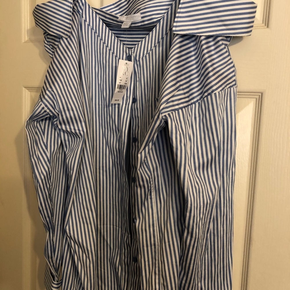 NWT New York & Company top - Picture 2 of 2